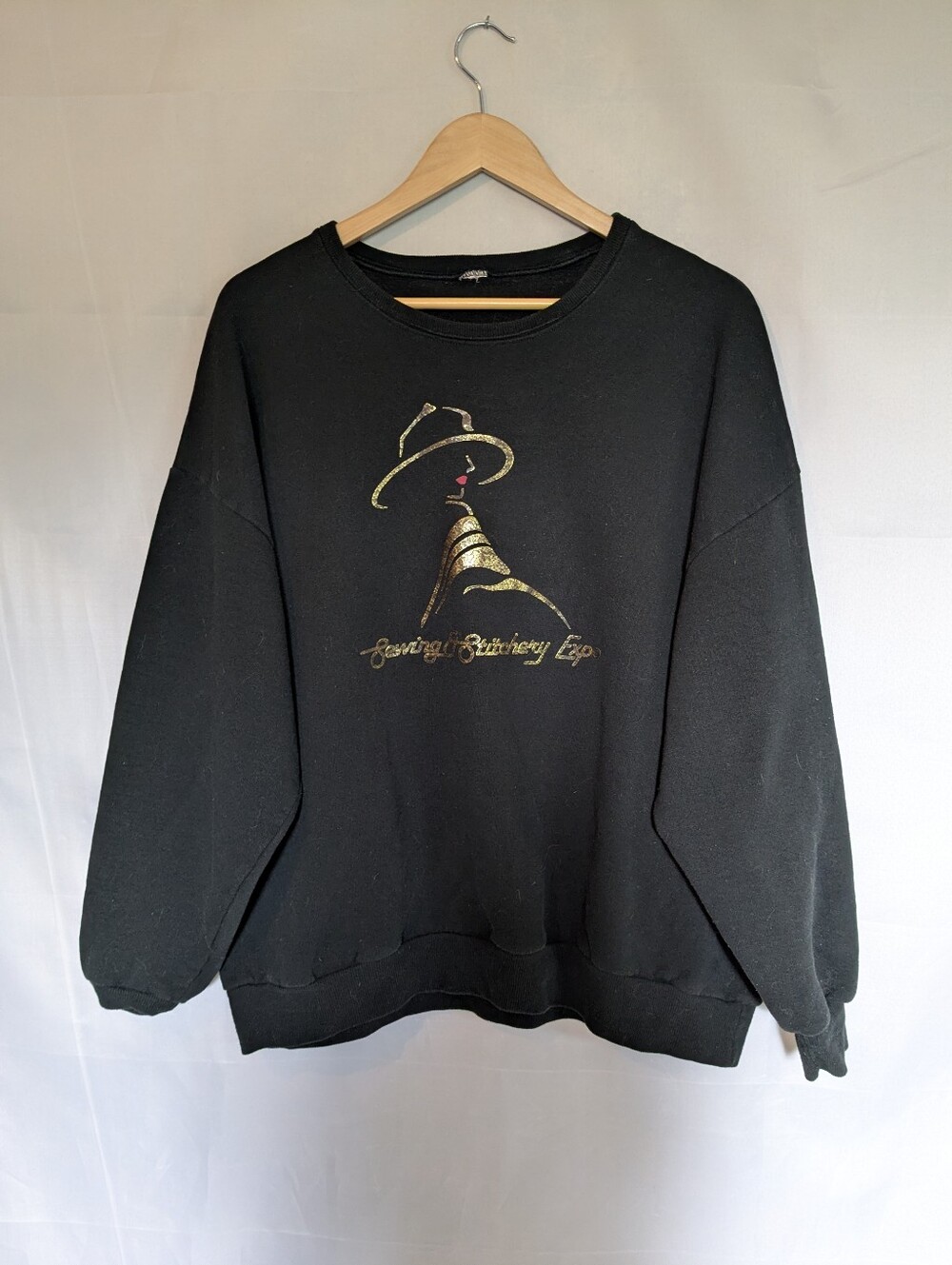 Vintage 90s Sewing and Stitchery Expo Metallic Foil Graphic Oversized Sweatshirt